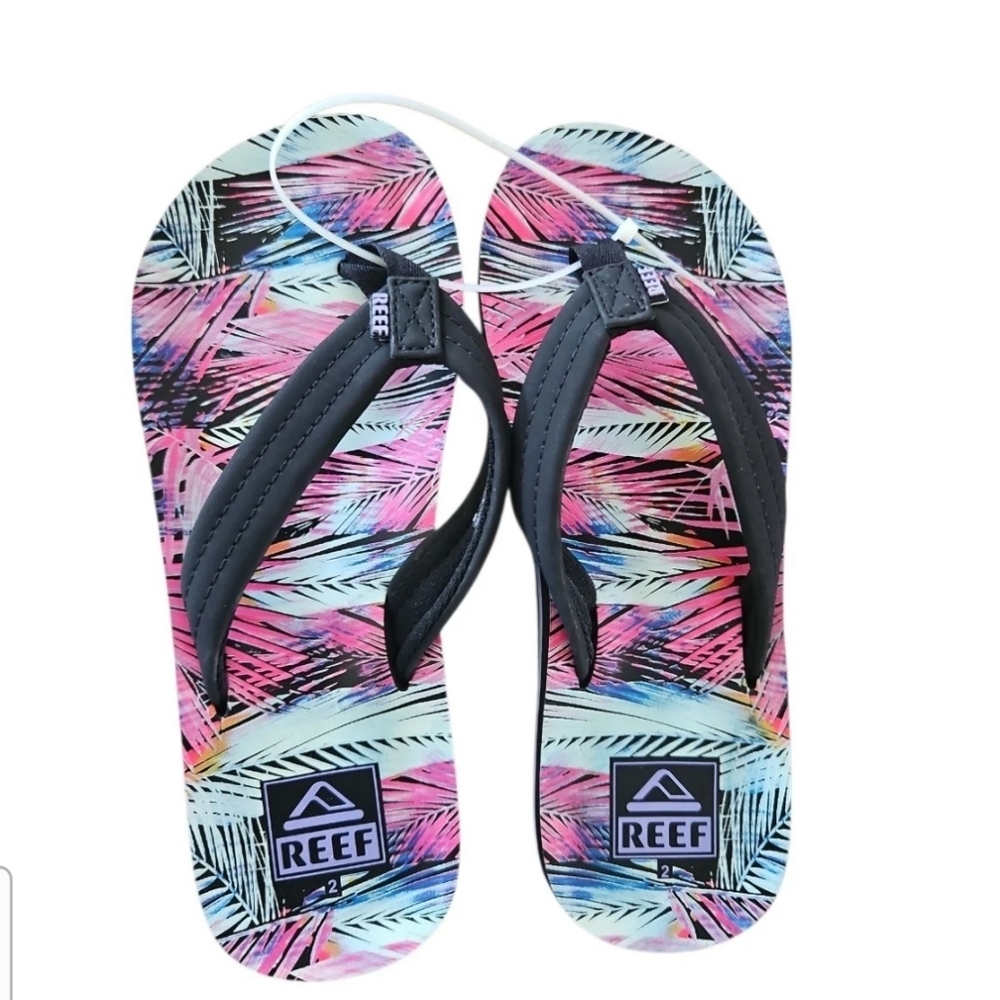 NWOT Reef size‎ 2 Ahi Palm Flip flops Sandals thong girls